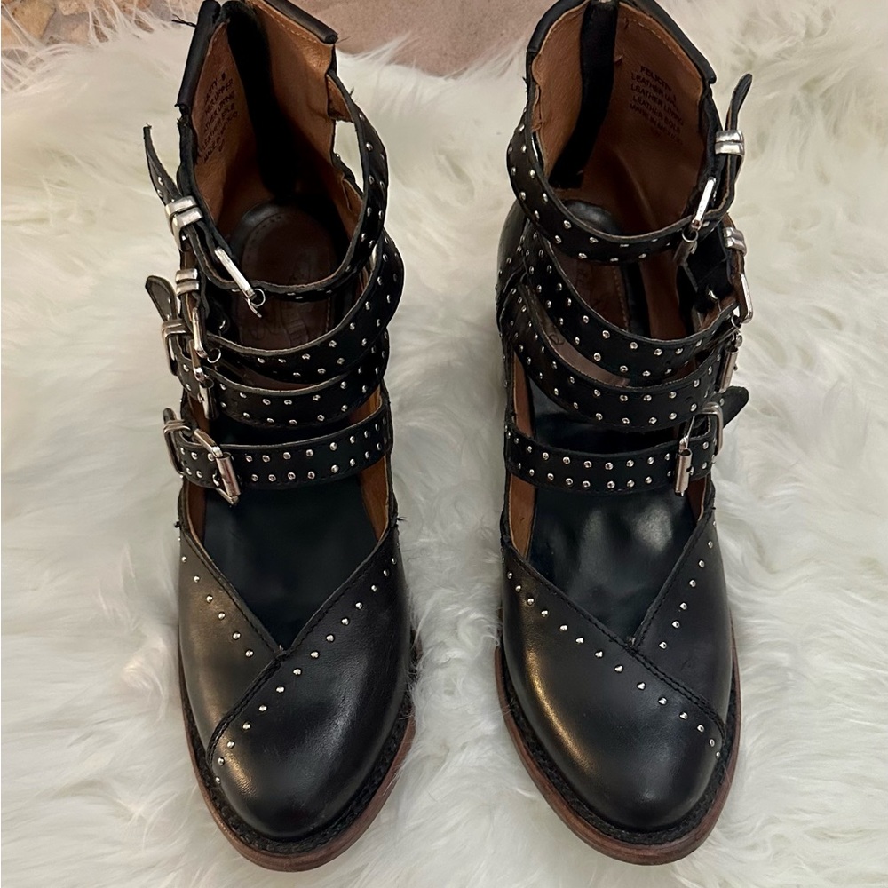 Freebird Felicity Black Size 9
